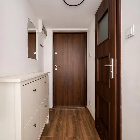 公寓 Wola Karolkowa Cosy By Bookinghost *